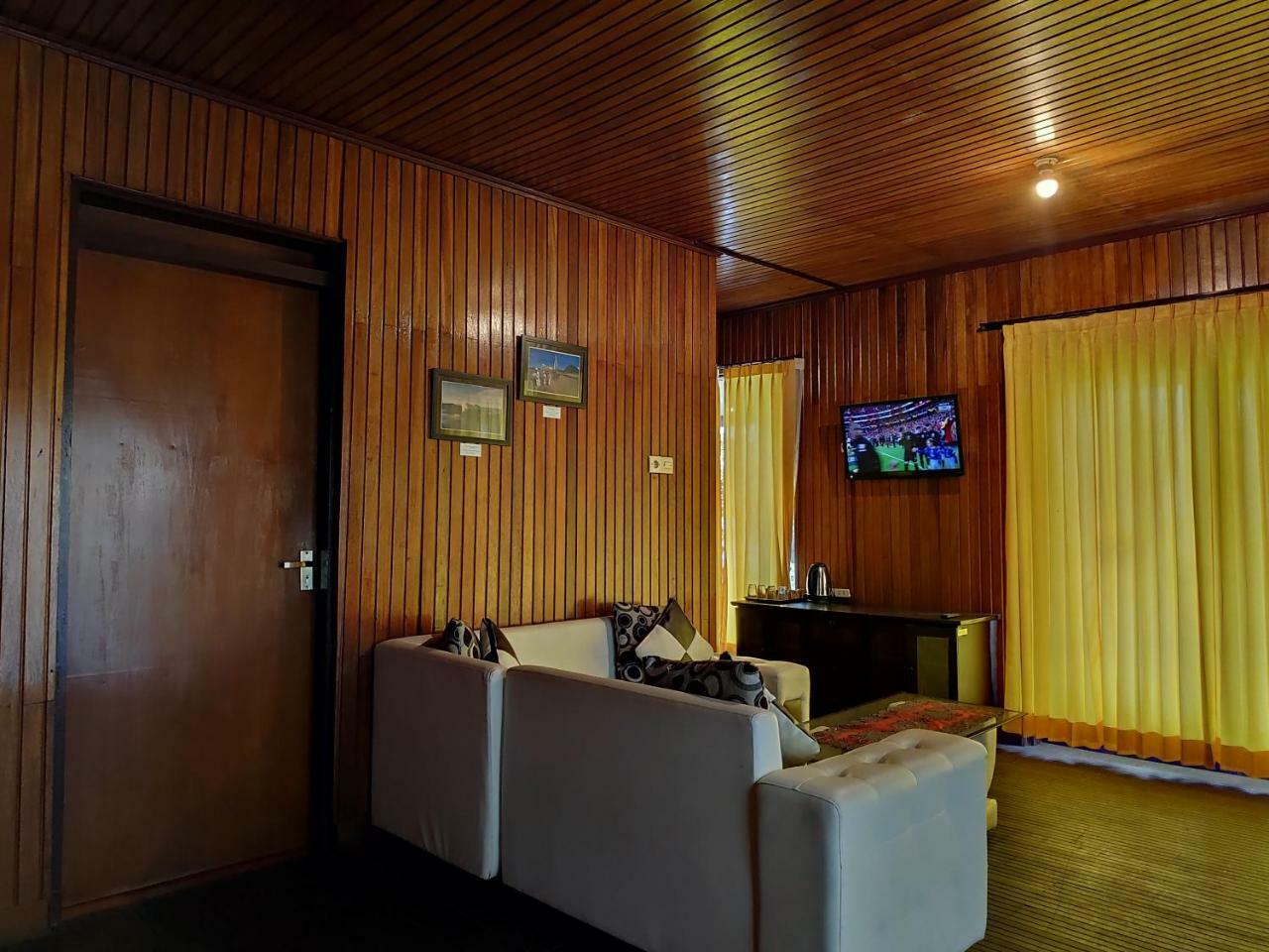 Guesthouse Gunung Bromo Malang Exterior foto
