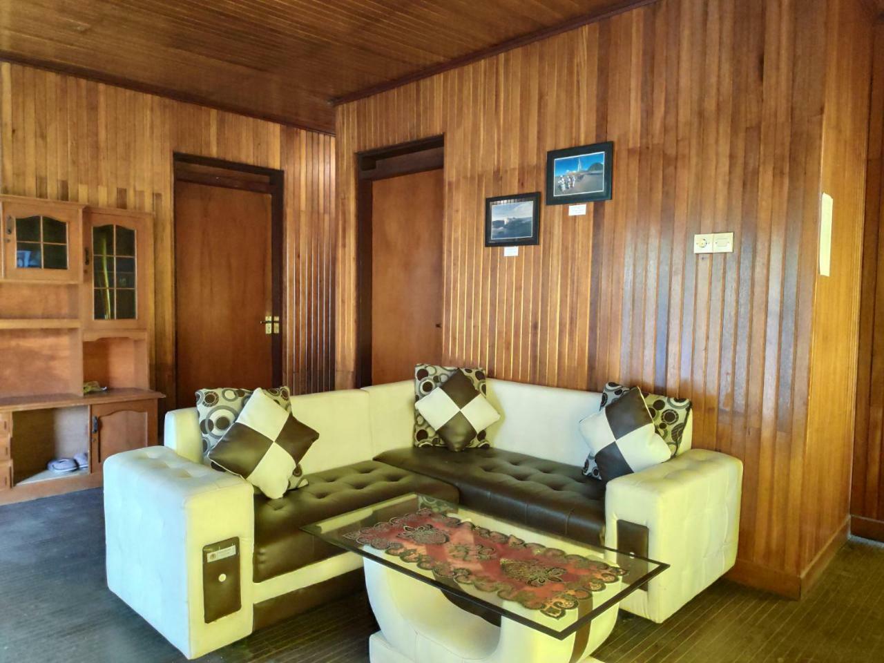 Guesthouse Gunung Bromo Malang Exterior foto