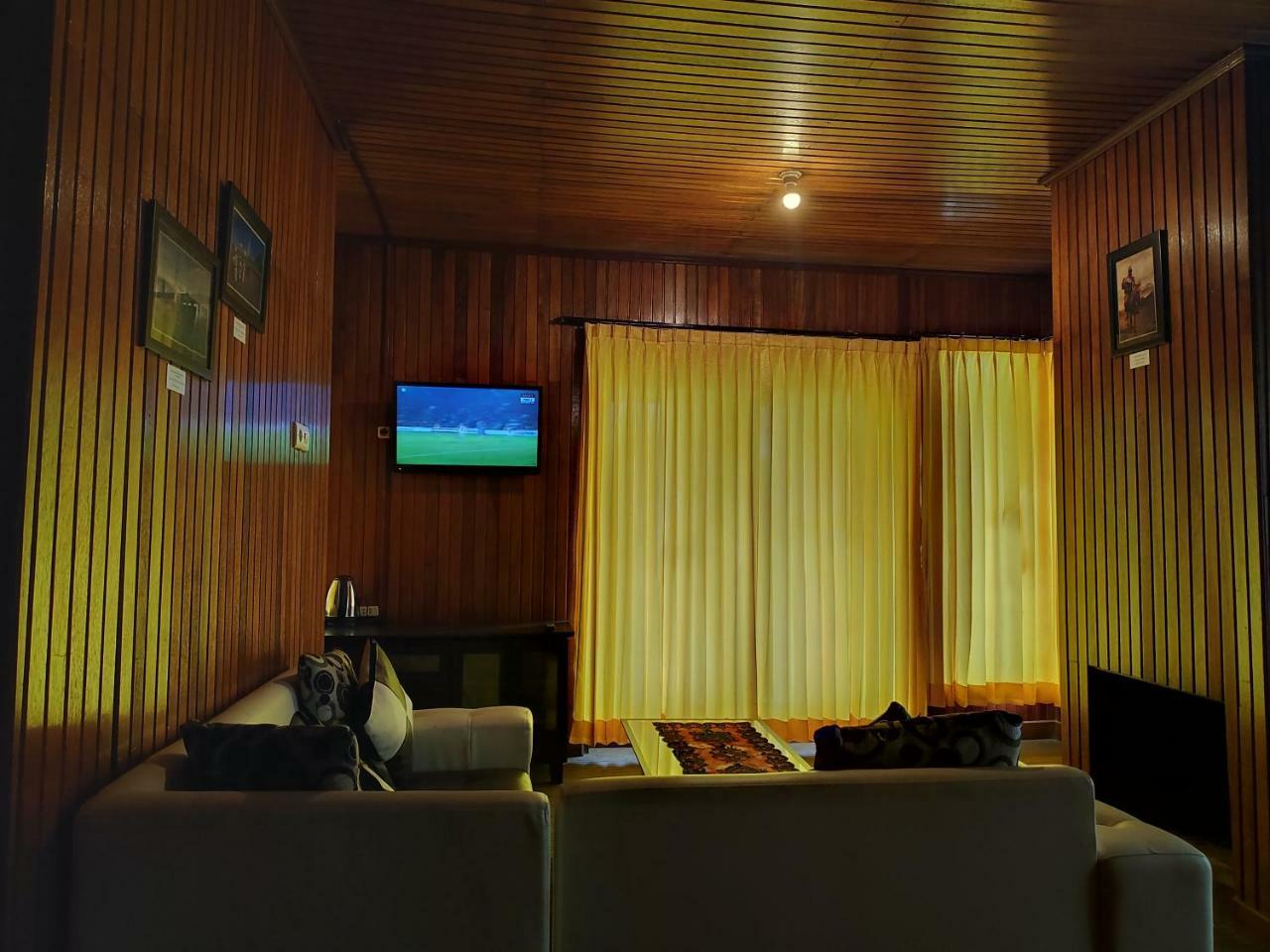 Guesthouse Gunung Bromo Malang Exterior foto